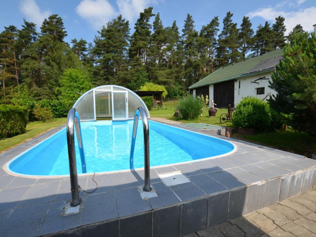 Luxury Villa Near Forest In Hlavice Czech Republic Vselibice Ruang foto